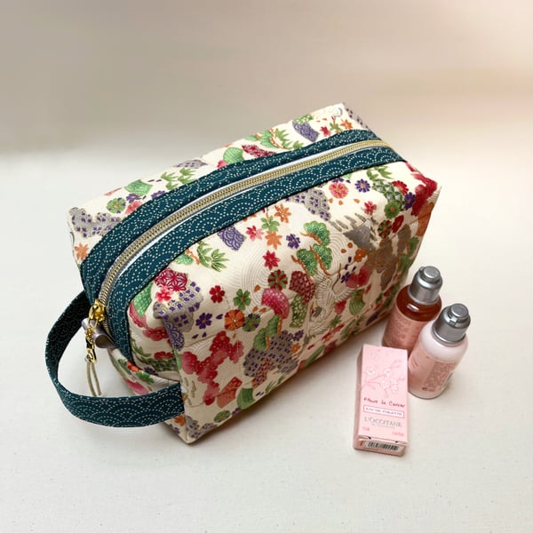 Quilted  Japanese Fabric Cosmetic Bag Wash Bag Medium Size