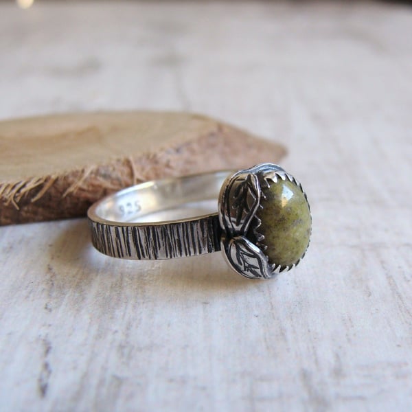 Norwegian Epidote Sterling Silver Leaf Ring Woodland Bark Texture Band No.1