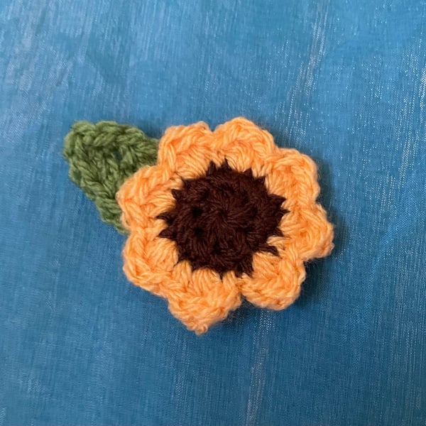 Crocheted Sunflower Brooch Gift Accessories