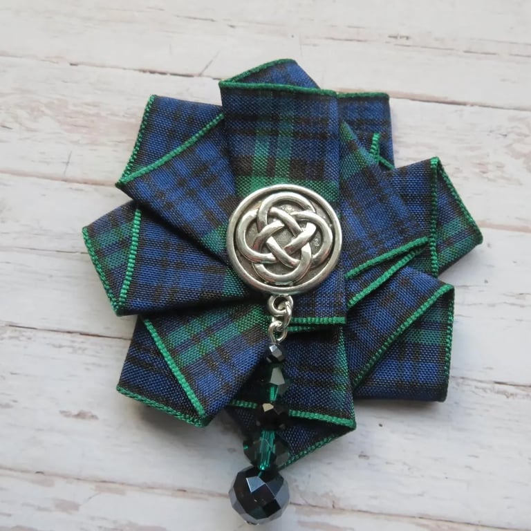 Black Watch Tartan Beaded Rosette – Handmade Scottish Heritage Clip or Brooch