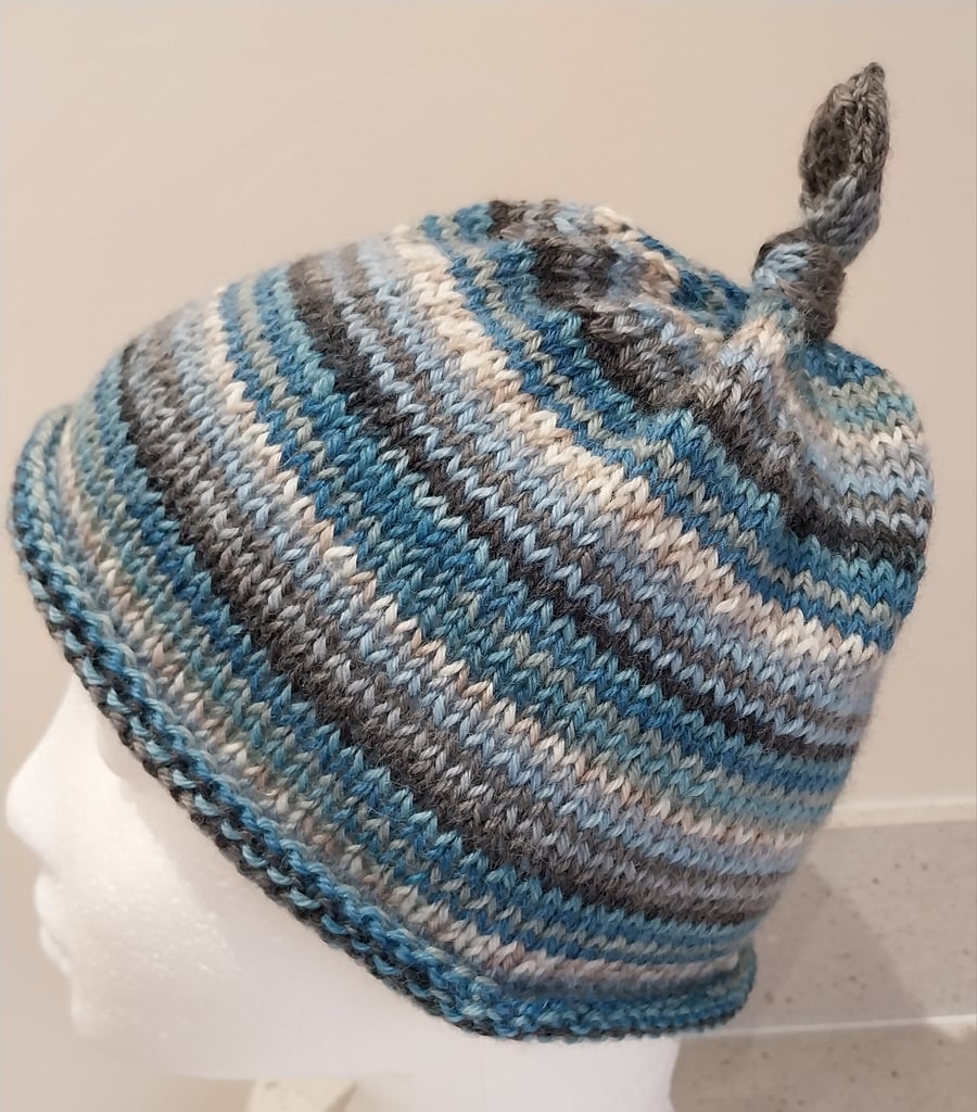Handknit KNOTTY TOP BEANIE Stripey jacquard blue grey child teen adult small