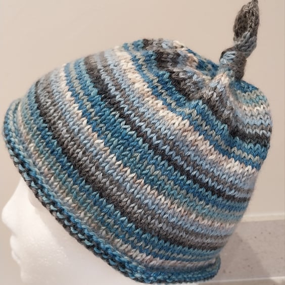 Handknit KNOTTY TOP BEANIE Stripey jacquard blue grey child teen adult small