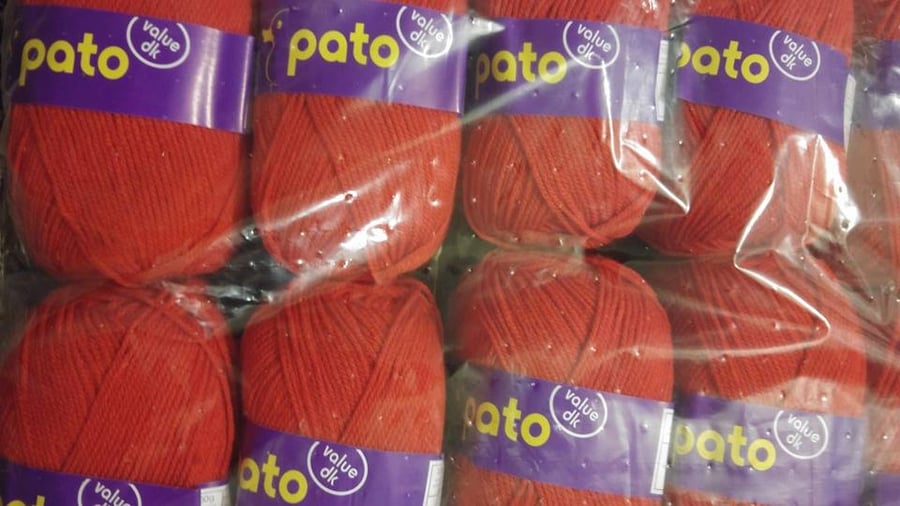 Pato Yarn - Red - 10x100g