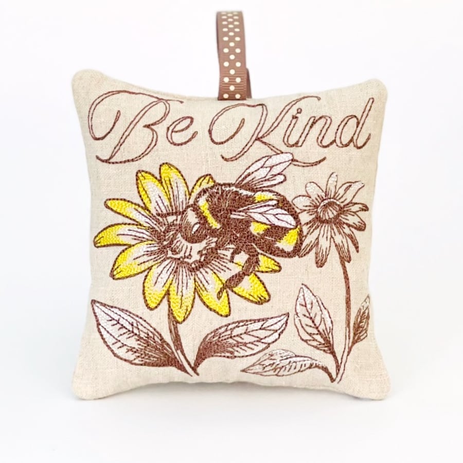 Bee On Flower Inspirational Quotes Nature Medley Linen Lavender Bag 