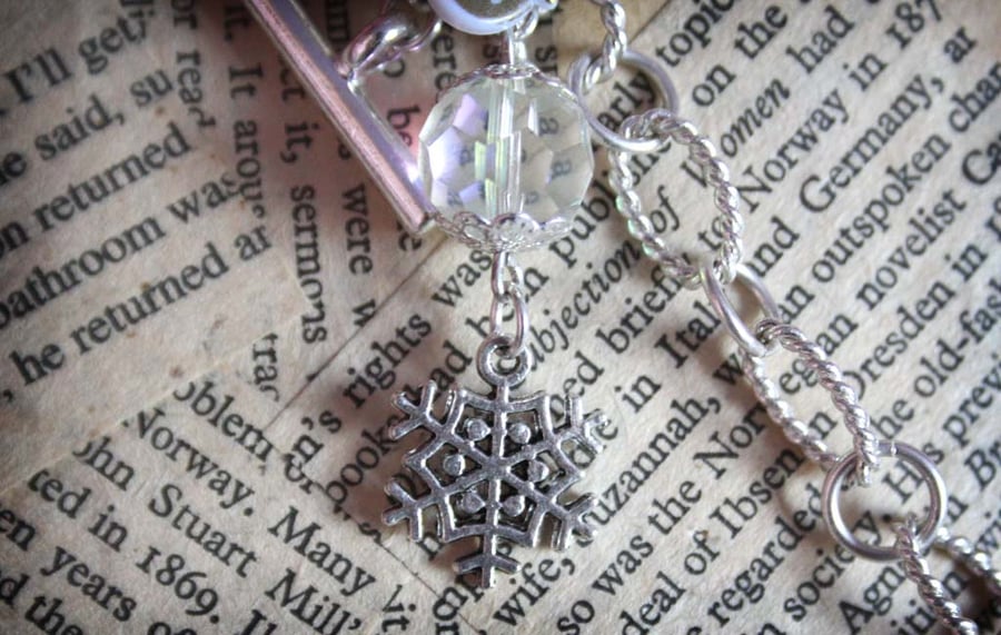 SALE Silver Snowflake Charm T-Bar Toggle Charm Bracelet