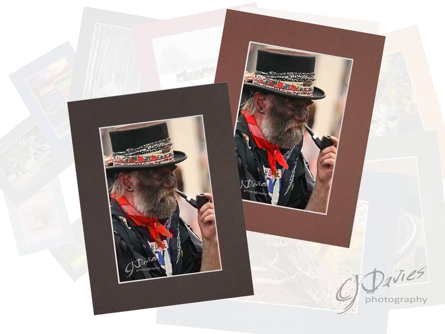 CJ067 - Top hat and pipe