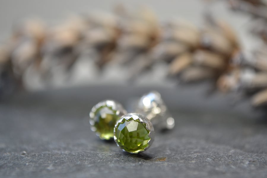 Peridot rose cut sterling silver stud earrings 