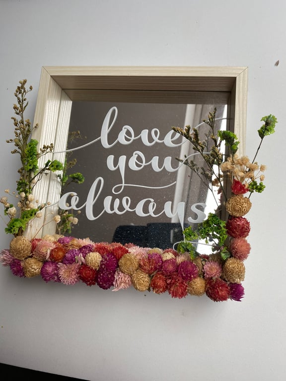 Dried Flower Mirror