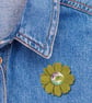 Flower Brooch, Lime Green Flower, Daisy, Fabric Brooch - Image 3