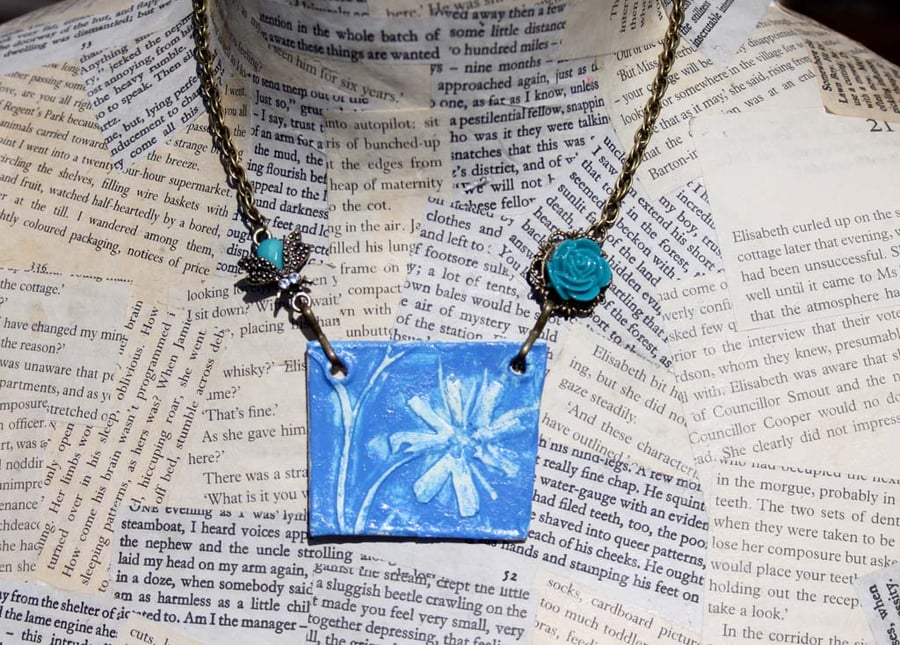 Embossed Clay Blue Flower Bee Charm Gold Necklace