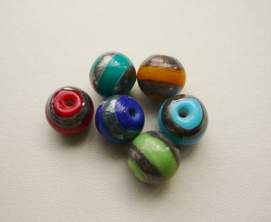 6  Glass Lampwork Round  Coloured Banded Beads