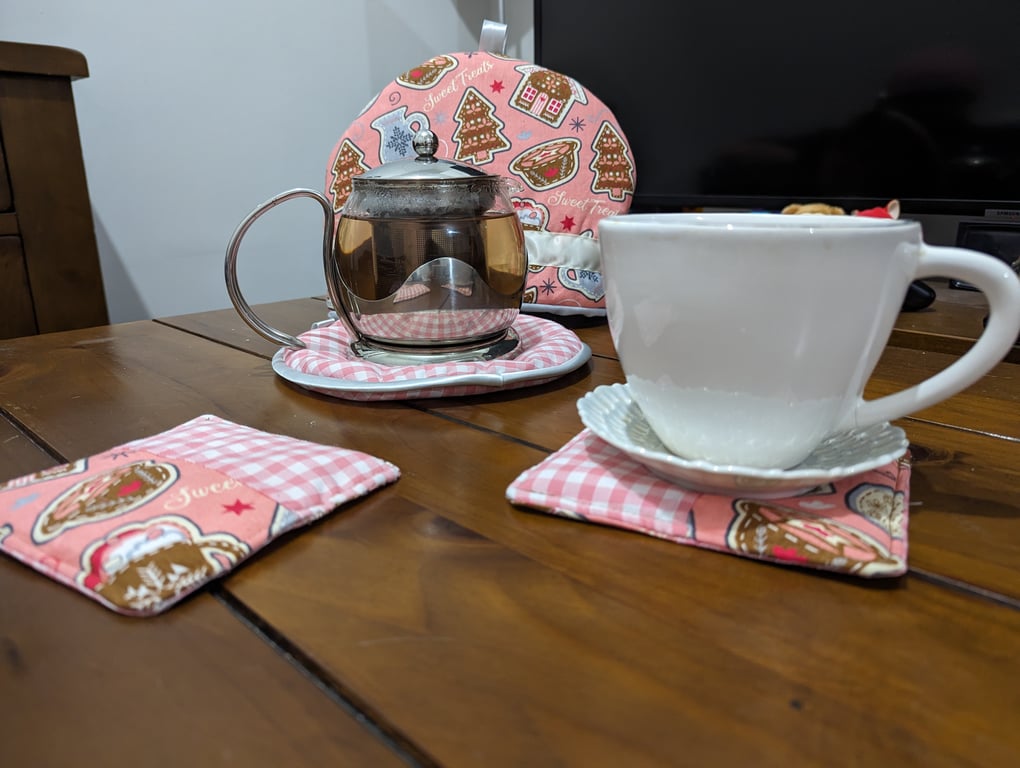 Mrs Claus Tea Set: Pastel Sweet Treats Design