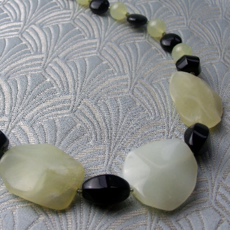 Jade Necklace, Black Green Semi-Precious Necklace, Black Green Necklace BB96