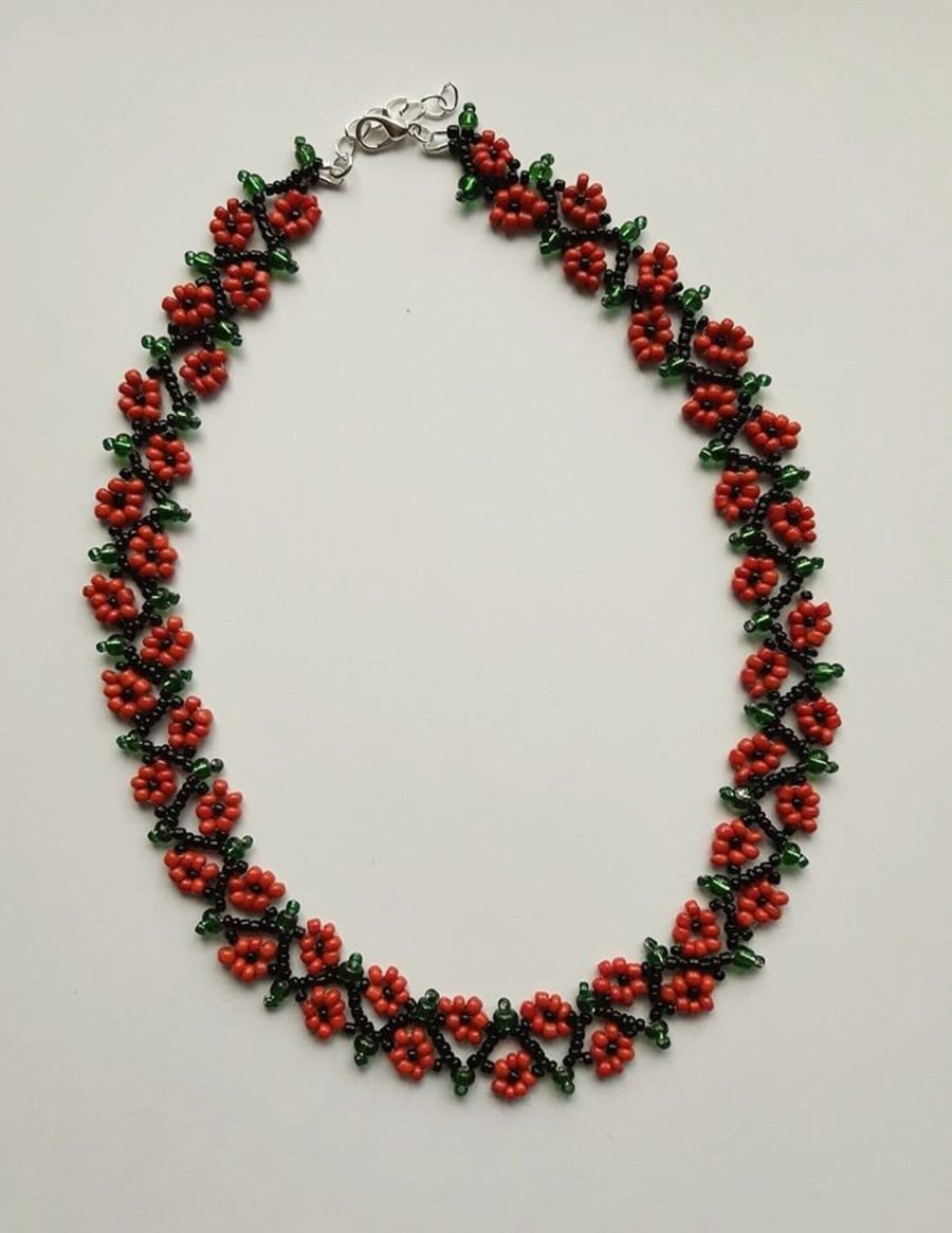 Red & Black  FLOWER chain seed BEAD necklace weave BOHO 16"-18" glass beaded
