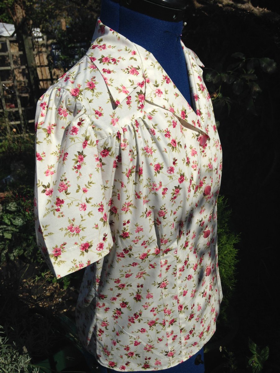 Pink floral 1940's blouse