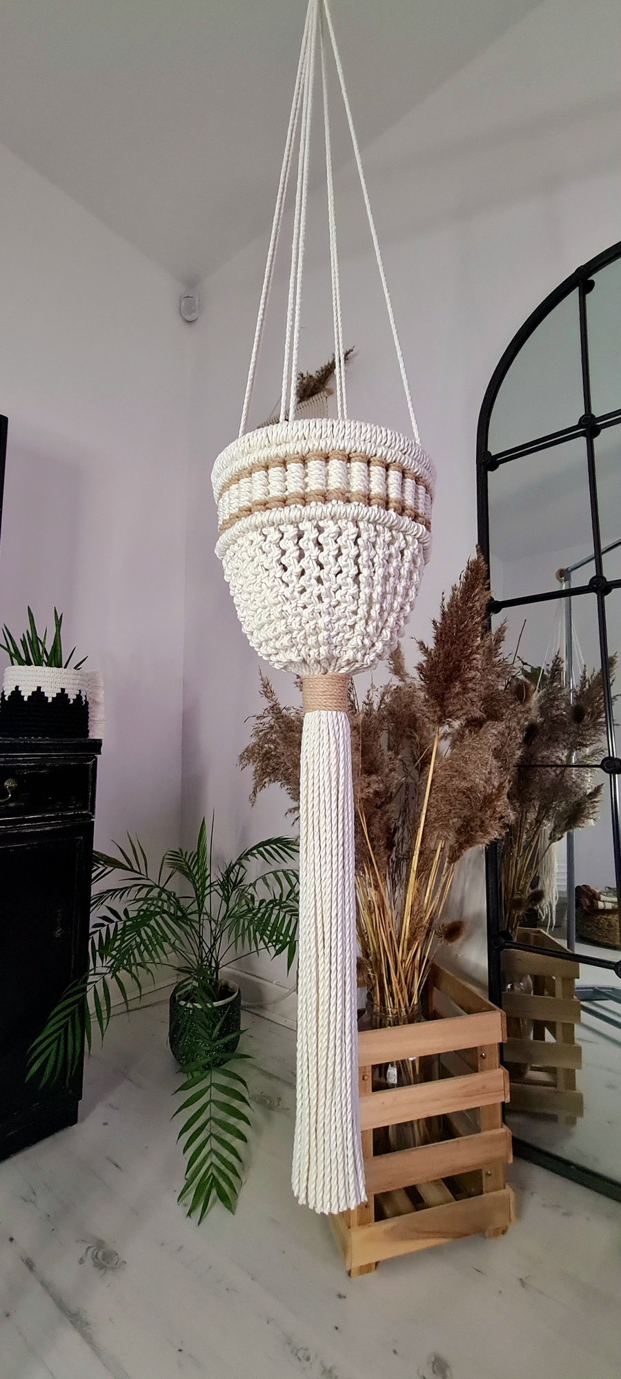 Macrame Hanging Basket, Indoor Plant Hanger, White pot holder, Boho Home Decor
