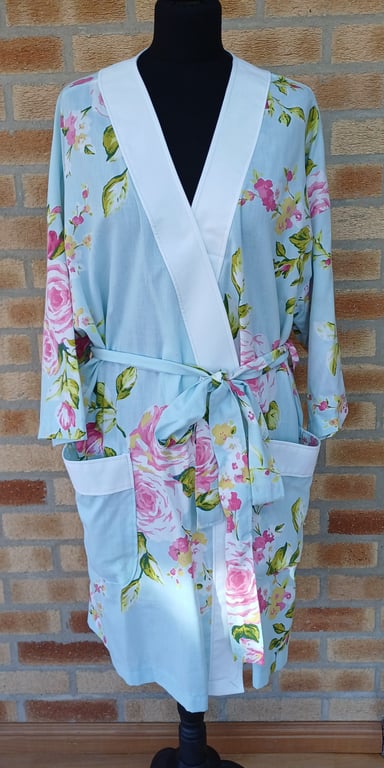 Bath robe pink rose floral kimono style dressing gown beach wrap upcycled textil