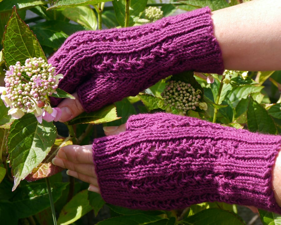 Fingerless Gloves Dark Pink
