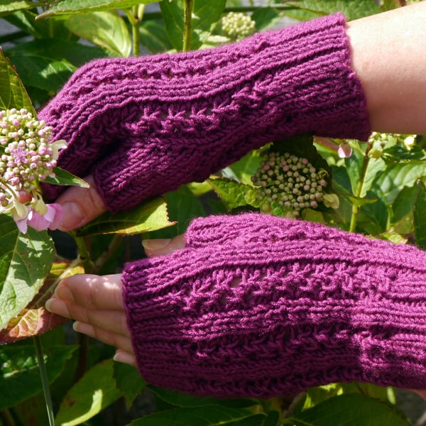 Fingerless Gloves Dark Pink