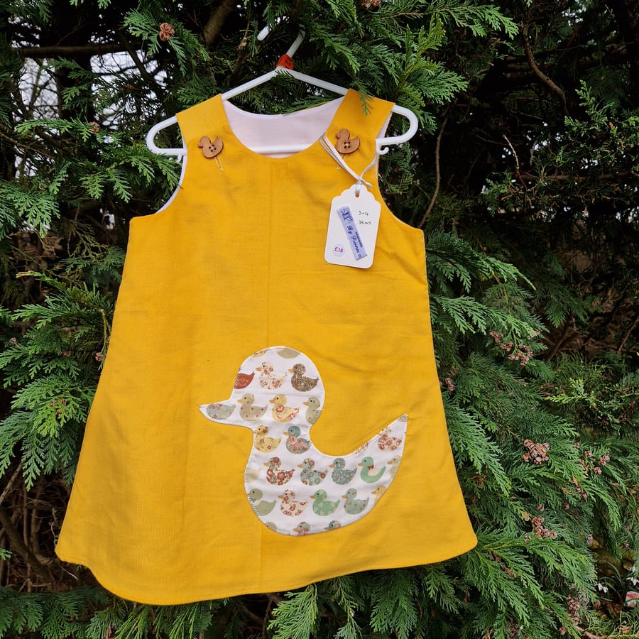 Age: 3-4yr Yellow Duck Applique Needlecord Dress