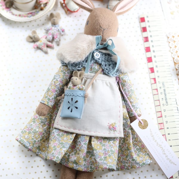 Petite size Heirloom Liberty Bunny - Betsy Ann Primrose