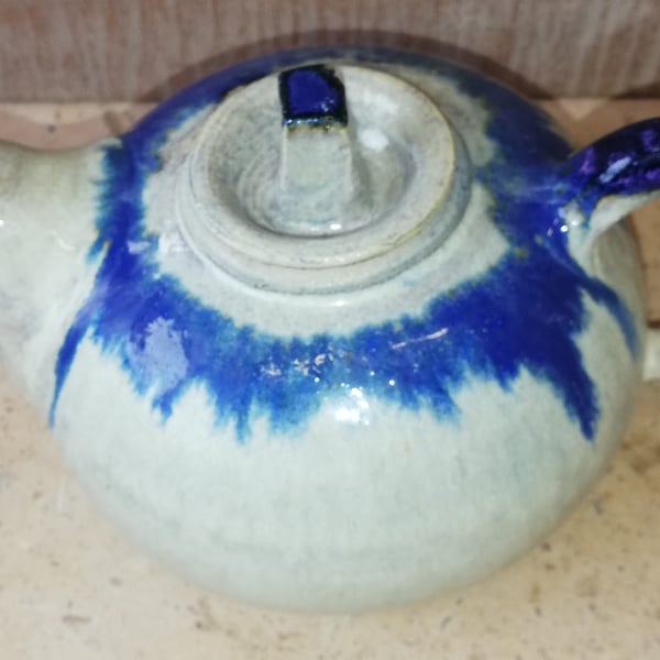 Cheeky 2 mug, stoneware teapot