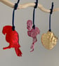 Red mirrored acrylic parrot decoration - Image 2