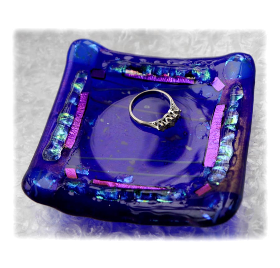 Fused Glass Trinket Dish 8.5cm Blue Bordered Dichroic 014