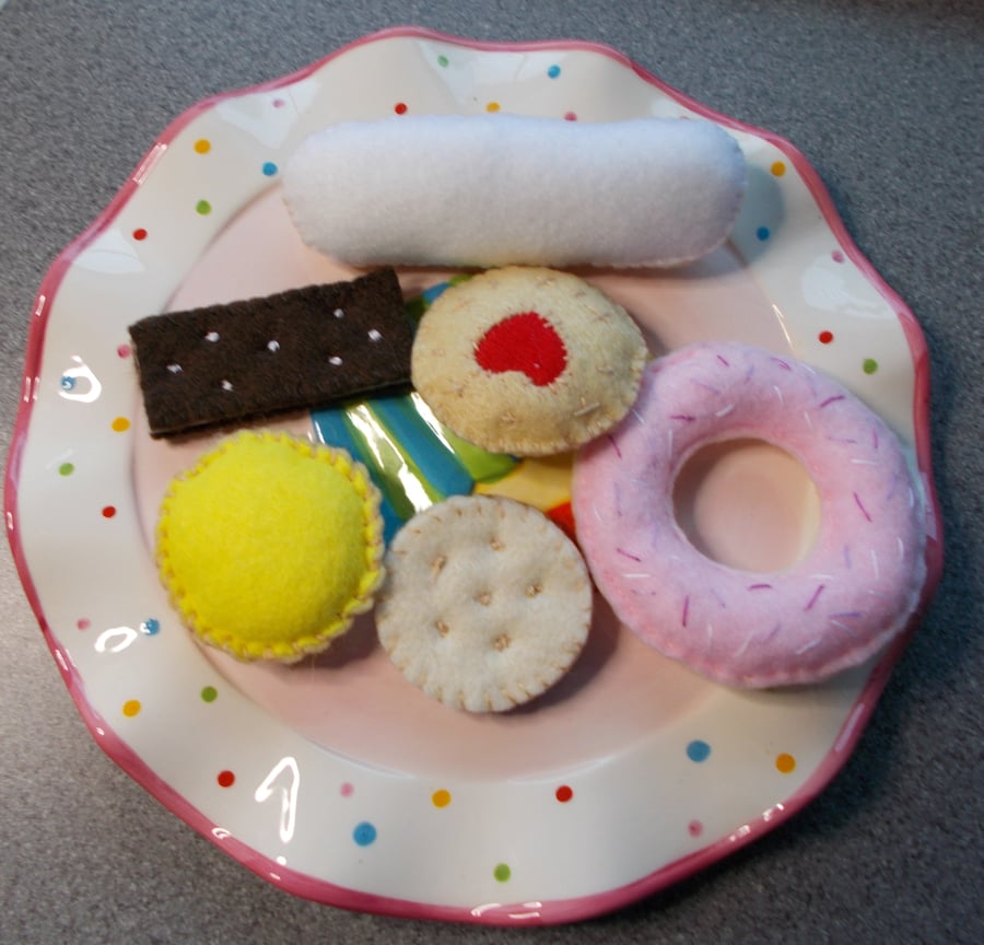 Felt Cakes and Biscuits Play Food