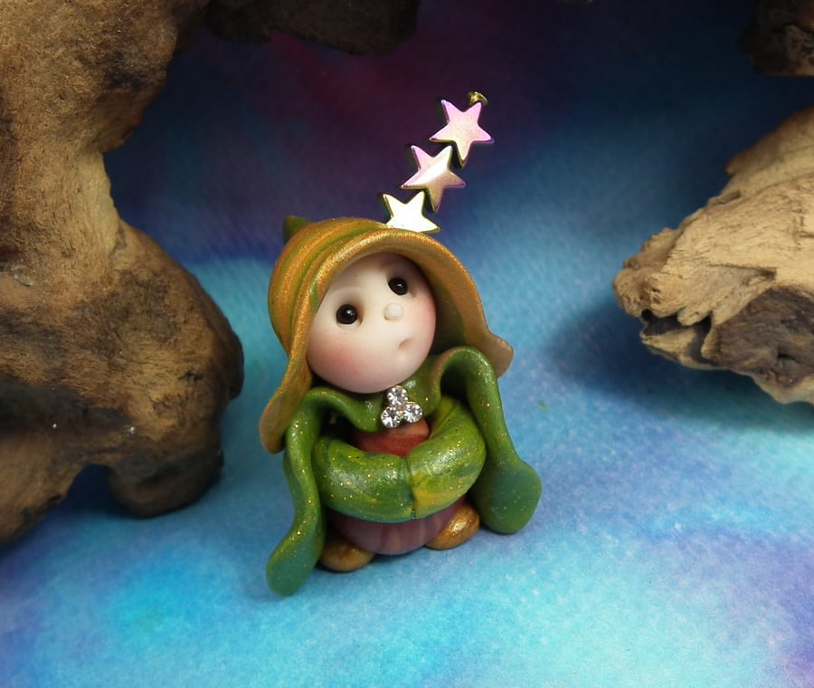 Tiny Gnome Maiden Shooting Star 'Nell' 1.5" OOAK Sculpt by Ann Galvin