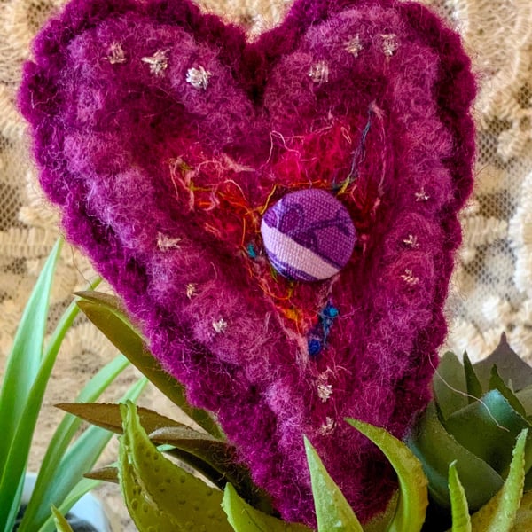 Shabby Chic Heart Wool Brooch