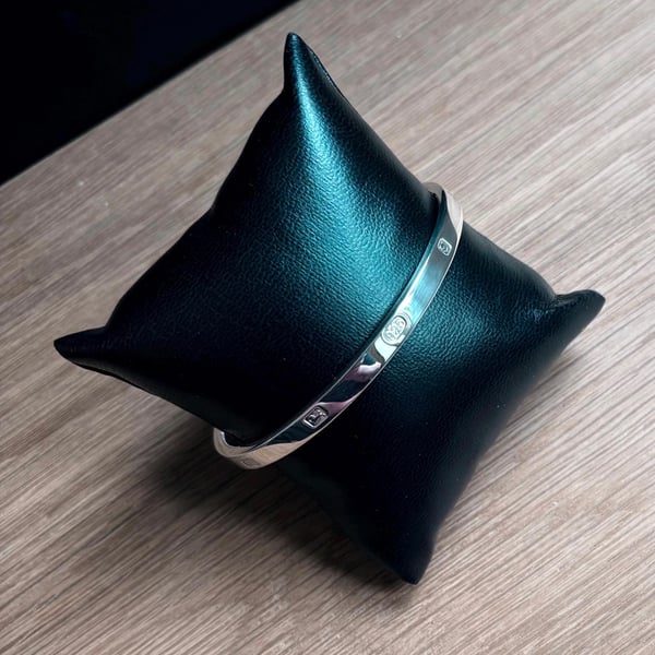"Showdown" - Heavy Sterling Silver Feature Hallmark Bangle - Made to any size 
