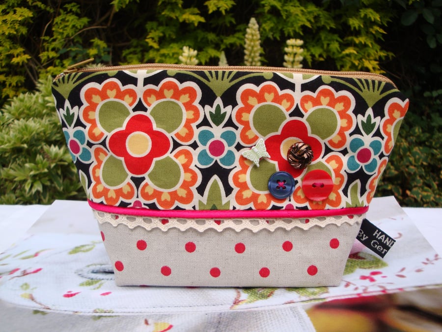 SALE Cotton make up zipper bag  - lace - red piping - buttons - padded- gift.