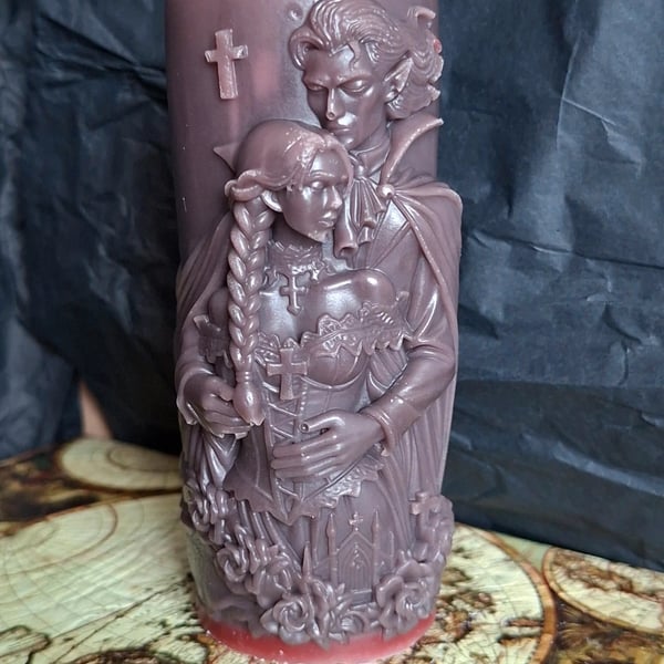 Vampires candle