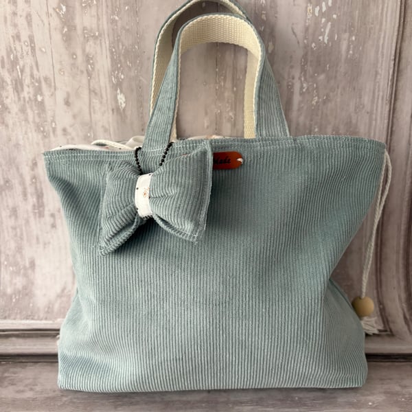 Cord Bag in Green with Drawstring Lining - PB5 0028