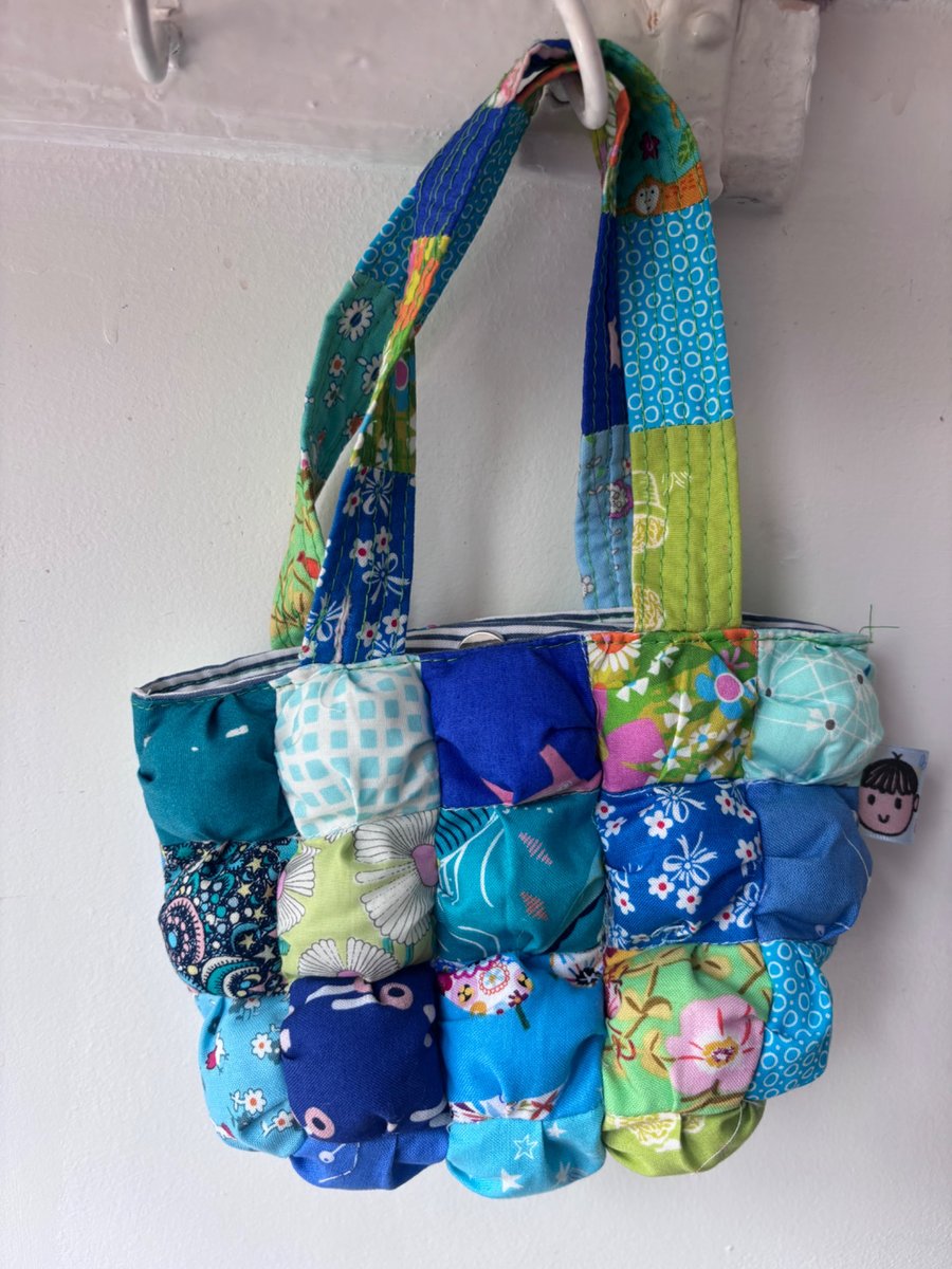 Summer seconds - cute little puff square bag. Fully lined