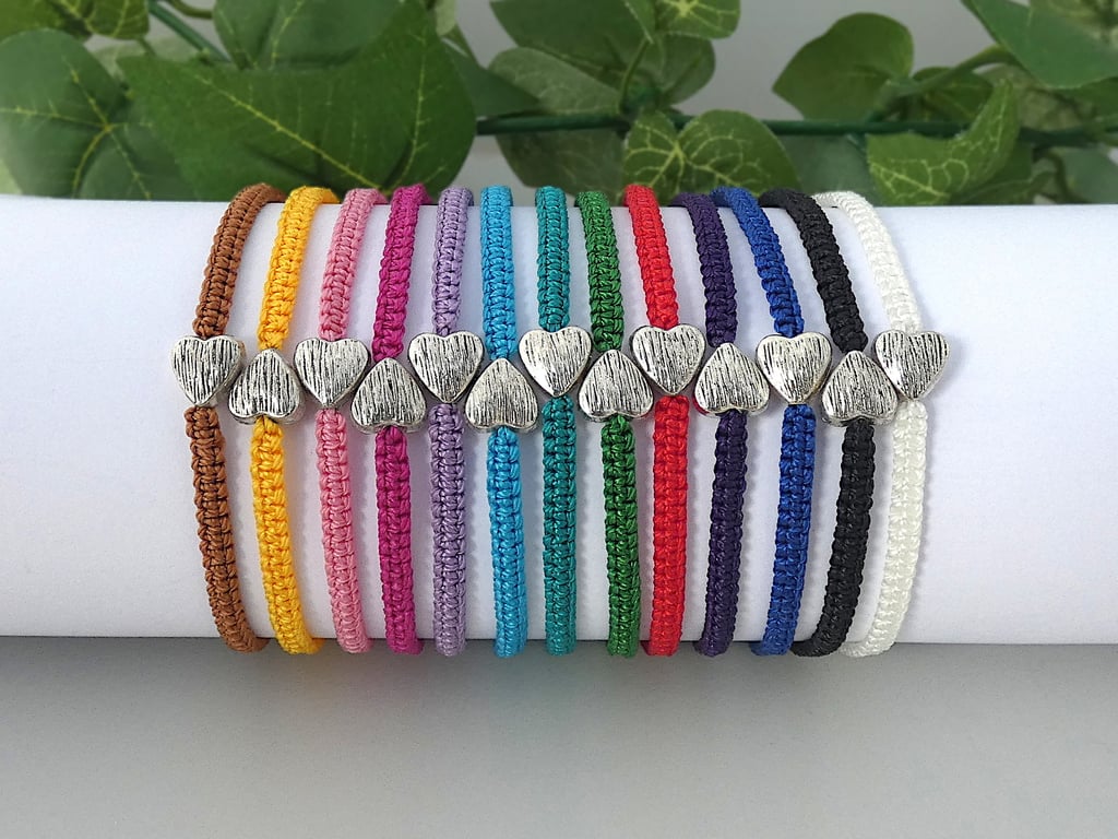 Macramé bracelet with silver plated heart charm, 13 colour options. Ref:326
