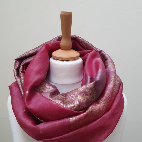 Sari silk double sided infinity scarf. Dusky pink, beautiful gold embroidered en