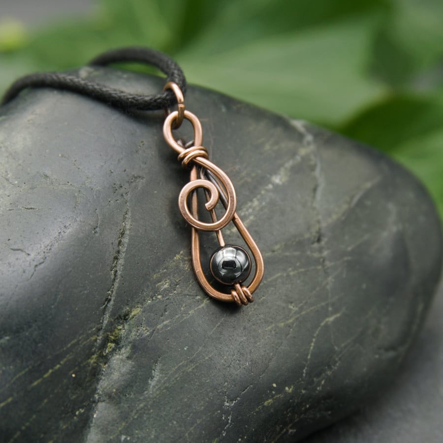 Hammered Copper Mini Spiral Pendant with Haematite