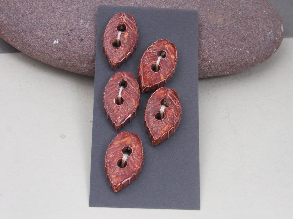 5 Small Leaf Shaped Bright Copper Ceramic Buttons