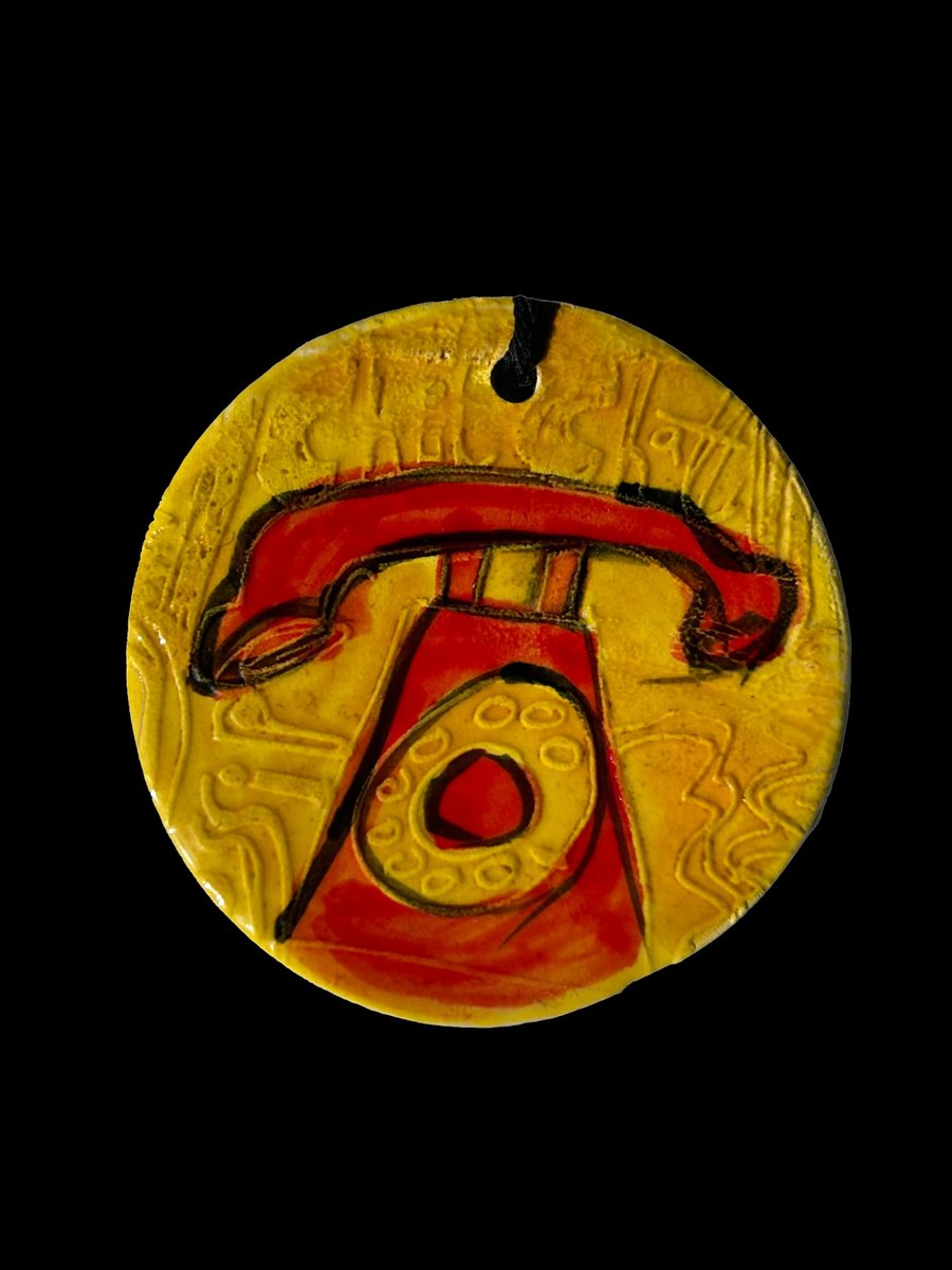 Ceramic Keepsake Wall Hanging: Red Telephone