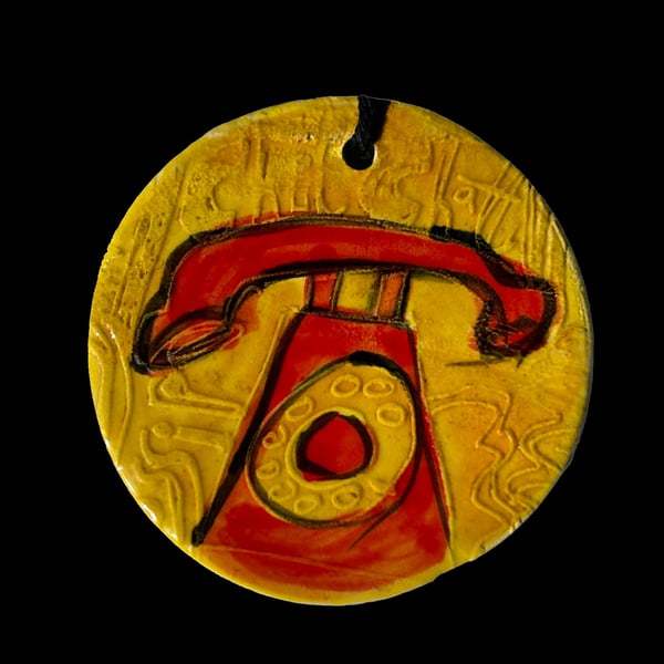 Ceramic Keepsake Wall Hanging: Red Telephone