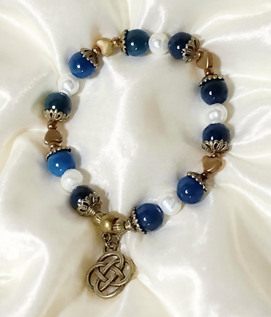  Fresh Water Pearls & Apatite Bracelet