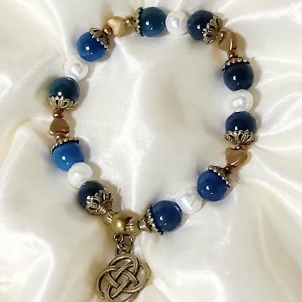  Fresh Water Pearls & Apatite Bracelet