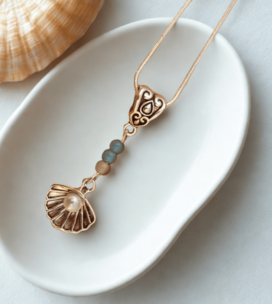 Pearl in a Shell Necklace
