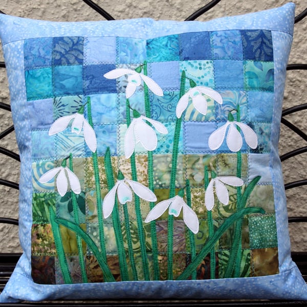 Snowdrop Cushion Kit 