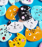 10 x Cat face  Shape Wood Patterned Buttons  2 holes 20mm - Image 2