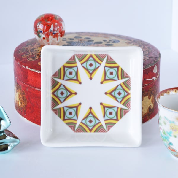 Geometric Sunburst Pattern Ceramic Dish, 10 x 10cm, Many Uses