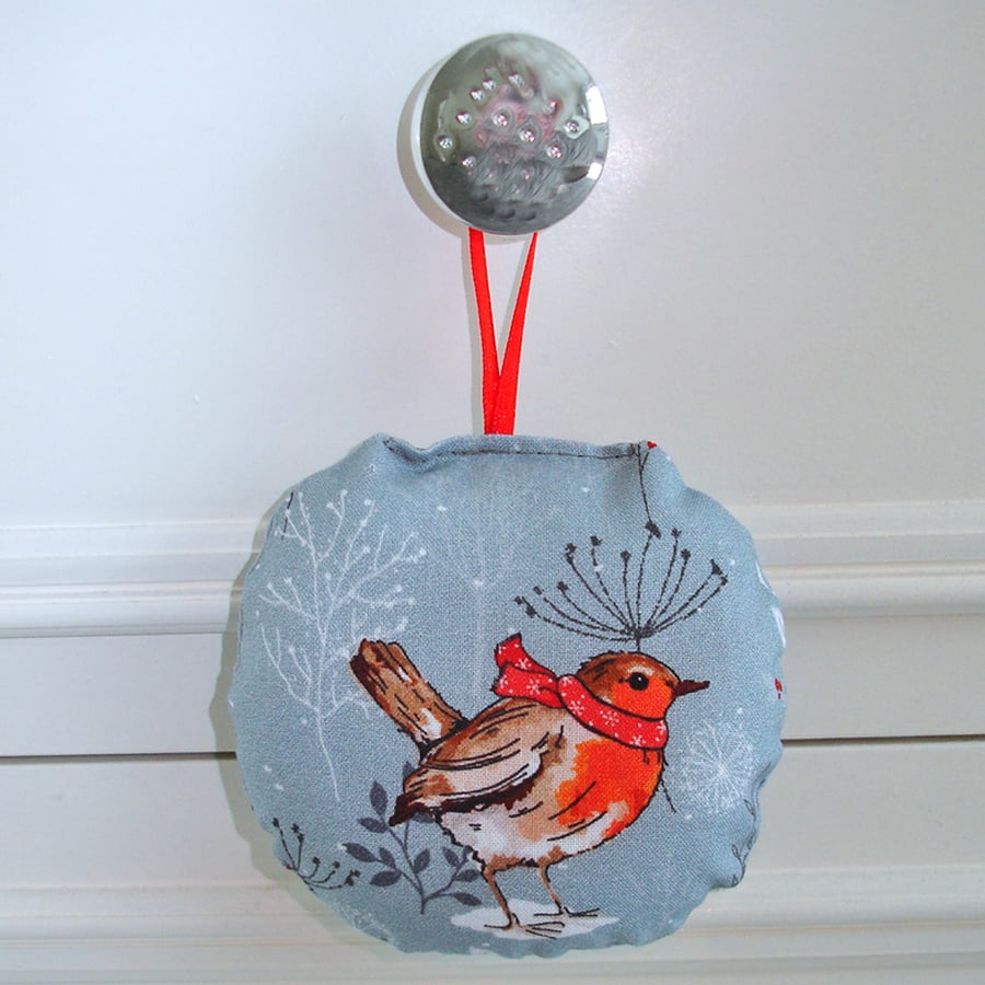 Robin Christmas Tree Bauble Decoration Hanging Robins