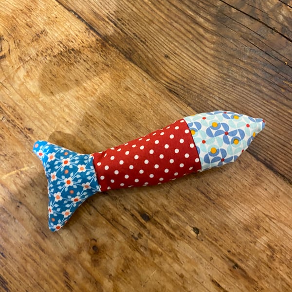 Lavender Fish (672)